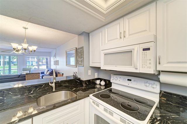 1257 S PORTOFINO DRIVE 104, Sarasota, FL 34242