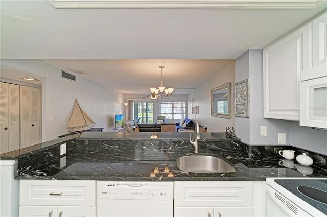 1257 S PORTOFINO DRIVE 104, Sarasota, FL 34242