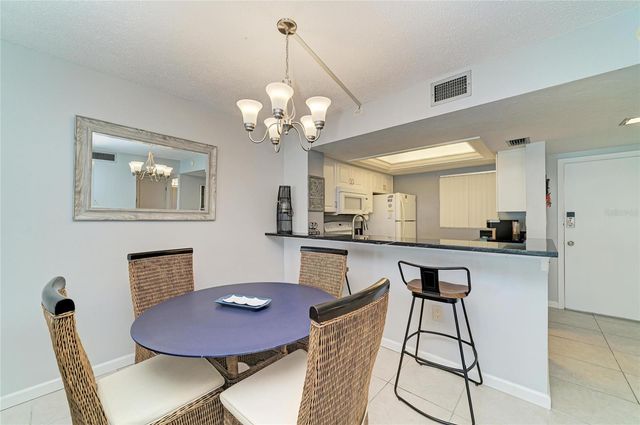 1257 S PORTOFINO DRIVE 104, Sarasota, FL 34242