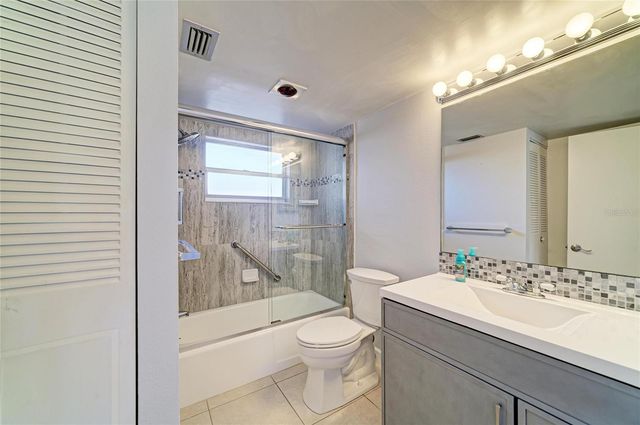 1257 S PORTOFINO DRIVE 104, Sarasota, FL 34242