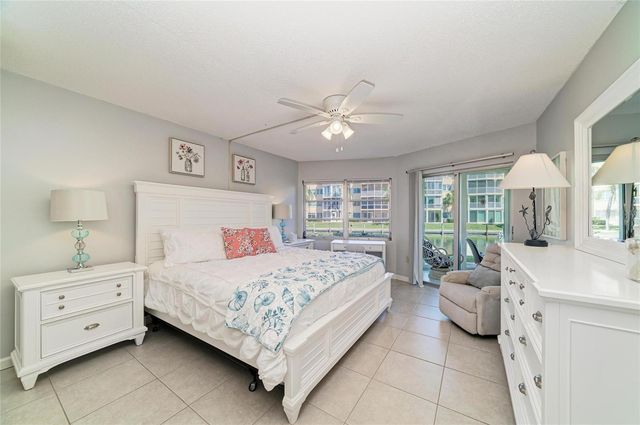 1257 S PORTOFINO DRIVE 104, Sarasota, FL 34242
