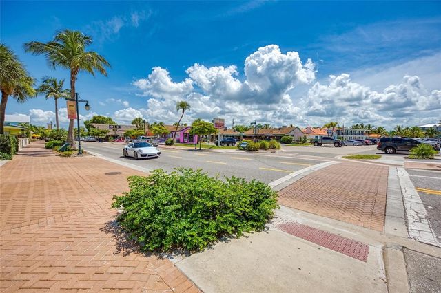1257 S PORTOFINO DRIVE 104, Sarasota, FL 34242