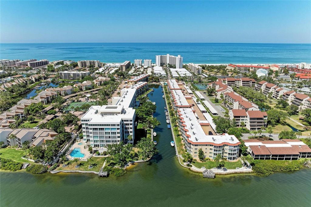 1257 S PORTOFINO DRIVE 104, Sarasota, FL 34242