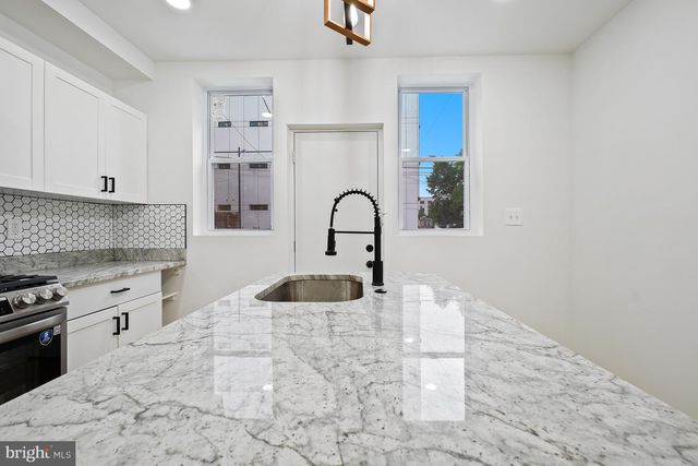 1721 L ST NE, Washington, DC 20002