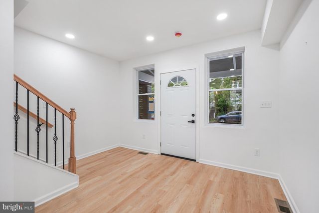 1721 L ST NE, Washington, DC 20002