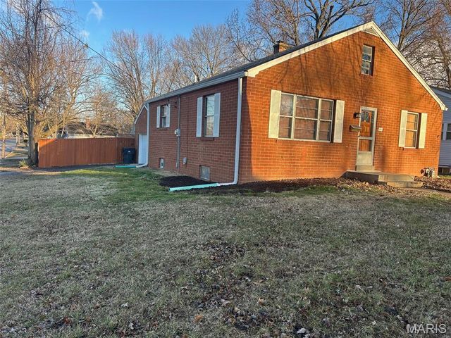 301 N 37th Street, Belleville, IL 62226