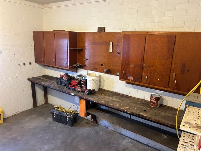 301 N 37th Street, Belleville, IL 62226