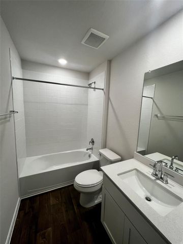 316 Abbey LN, Lockhart, TX 78644
