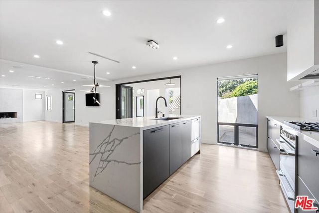 3490 St Susan Place, Los Angeles, CA 90066