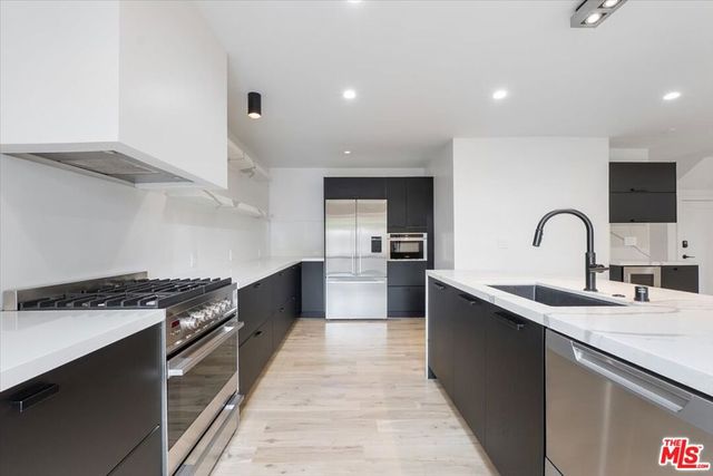 3490 St Susan Place, Los Angeles, CA 90066