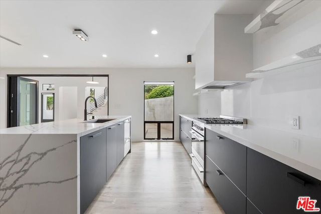 3490 St Susan Place, Los Angeles, CA 90066