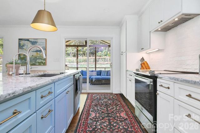 84 Far Hills Terrace, Brevard, NC 28712