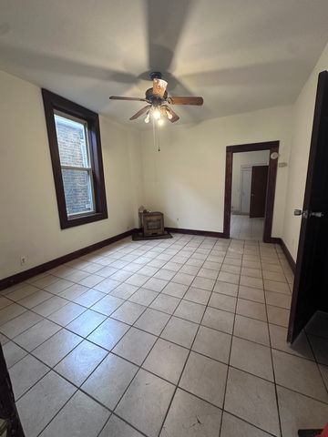 2224 W Cullerton Street 1R, Chicago, IL 60608