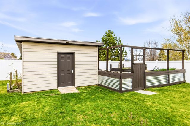 17205 E Morningside Ln, Spokane, WA 99016