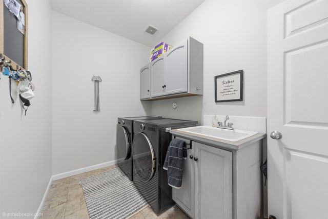 17205 E Morningside Ln, Spokane, WA 99016