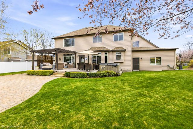 17205 E Morningside Ln, Spokane, WA 99016