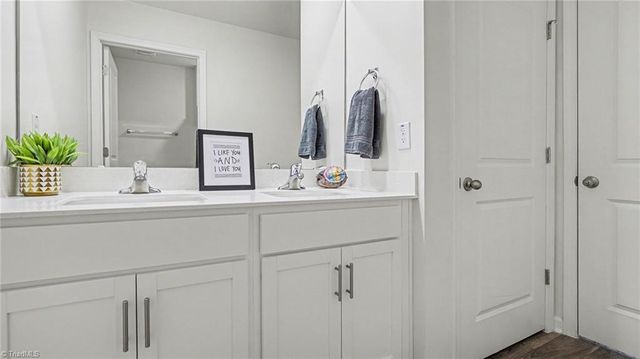 161 Hickory View Lane, Lexington, NC 27292