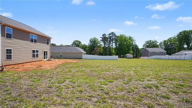 161 Hickory View Lane, Lexington, NC 27292