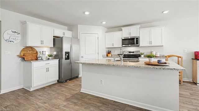 161 Hickory View Lane, Lexington, NC 27292