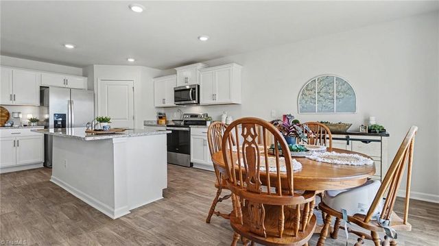161 Hickory View Lane, Lexington, NC 27292