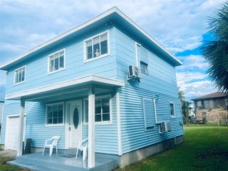 6004 Avenue T, Galveston, TX 77551