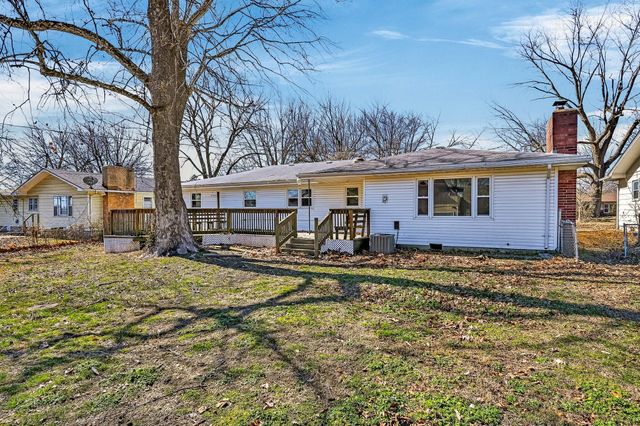 1650 S Saint Charles Avenue, Springfield, MO 65804