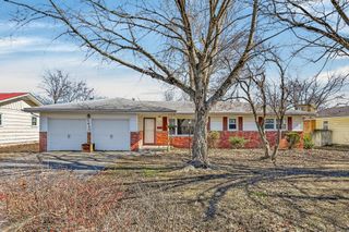 1650 S Saint Charles Avenue, Springfield, MO 65804