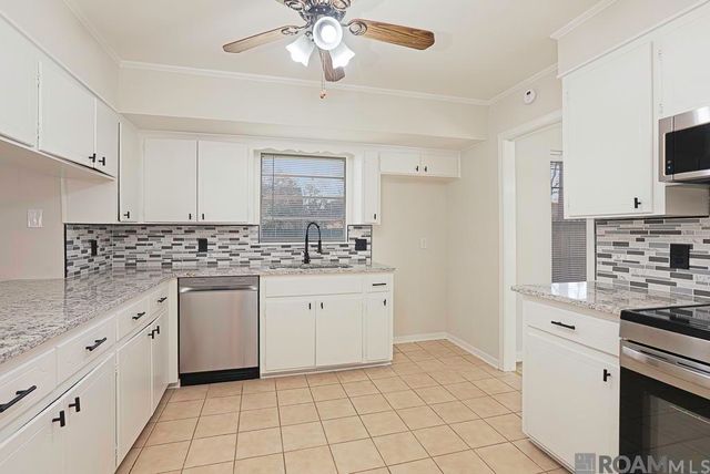 1897 Erlanger Dr, Baton Rouge, LA 70816