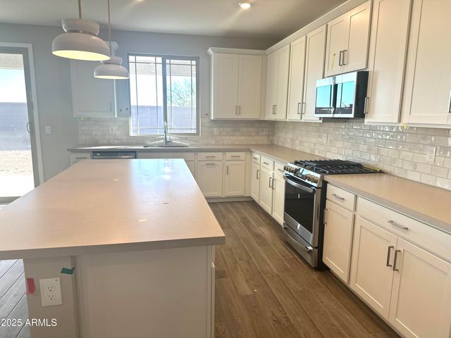 777 W Sparrow Drive, Queen Creek, AZ 85140