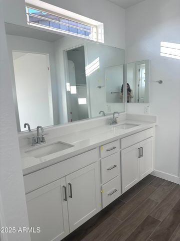 777 W Sparrow Drive, Queen Creek, AZ 85140