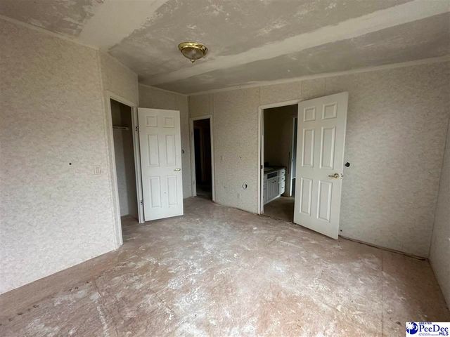 1133 Hoffman Rd, Hartsville, SC 29550