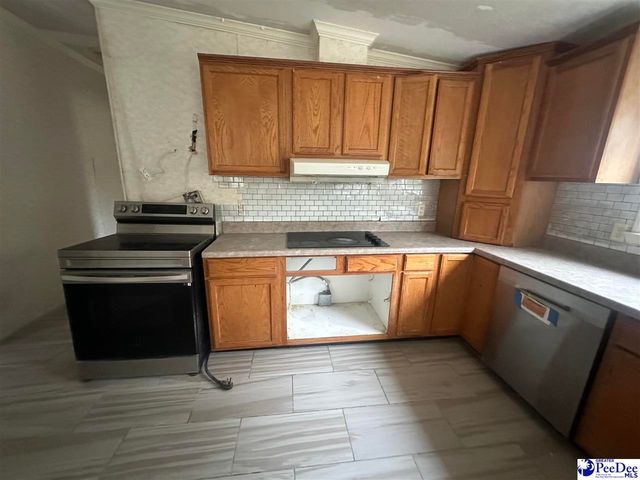 1133 Hoffman Rd, Hartsville, SC 29550