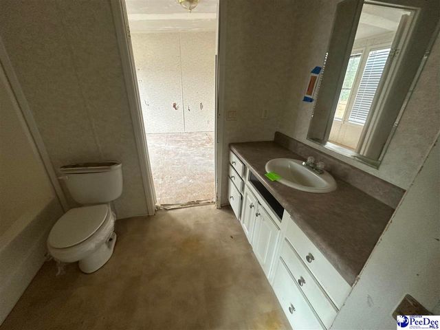 1133 Hoffman Rd, Hartsville, SC 29550