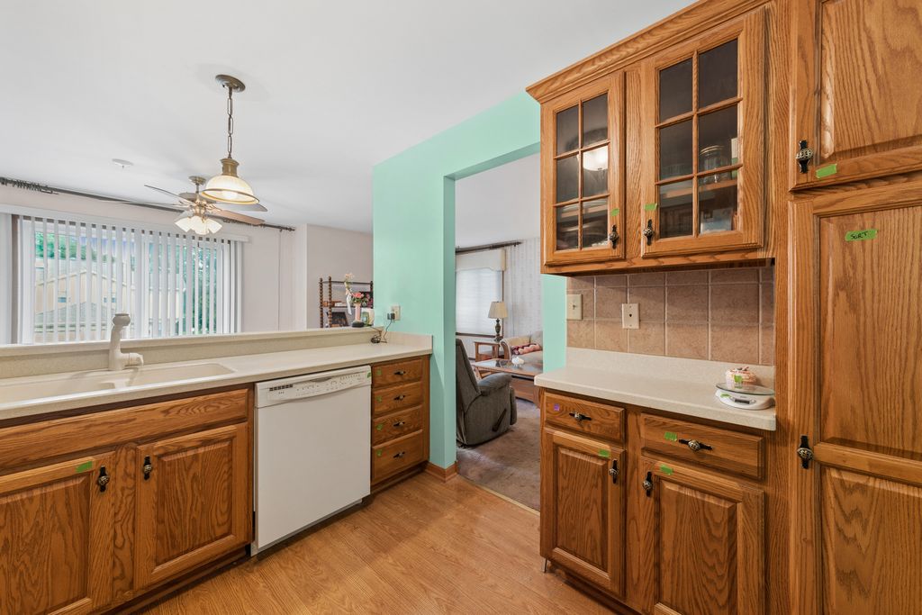 ON671 Bedford Lane, Winfield, IL 60190 — photo 4