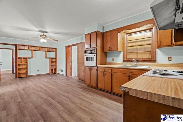 2101 W McCown Drive, Florence, SC 29501