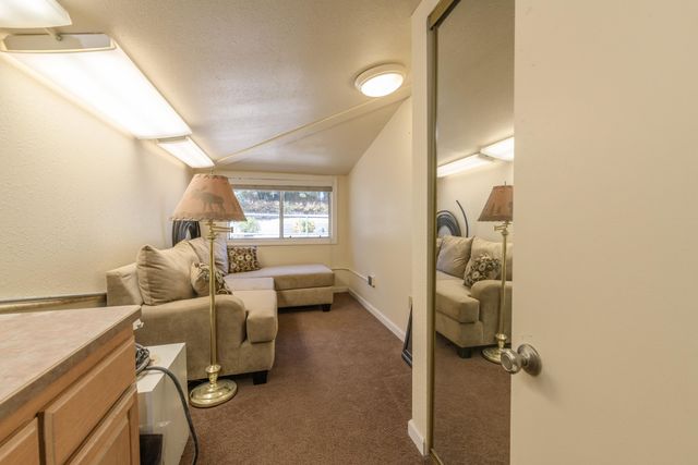 2690 Victor Avenue, Redding, CA 96002