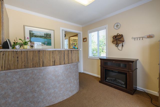 2690 Victor Avenue, Redding, CA 96002