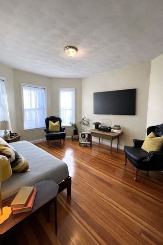 11 Doris St 1, Boston, MA 02125