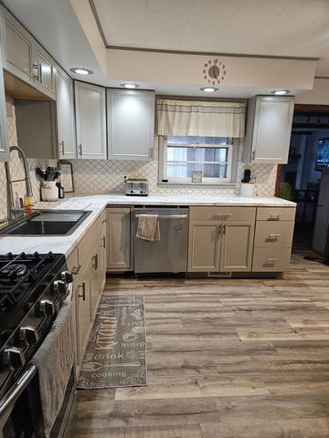 308 East Drive, Battle Creek City, MI 49068