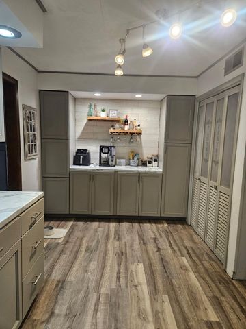 308 East Drive, Battle Creek City, MI 49068