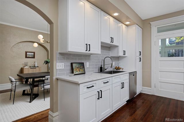 915 N Clarkson Street, Denver, CO 80218