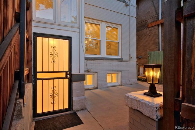 915 N Clarkson Street, Denver, CO 80218