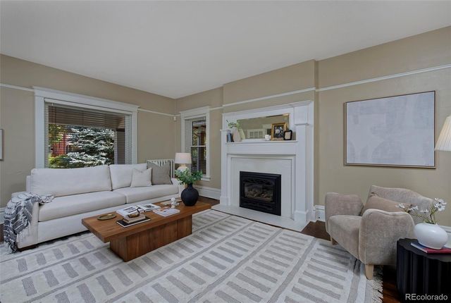 915 N Clarkson Street, Denver, CO 80218