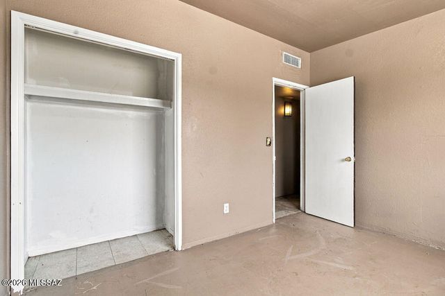 3814 W Turkey Lane, Tucson, AZ 85742