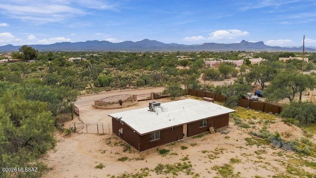 3814 W Turkey Lane, Tucson, AZ 85742