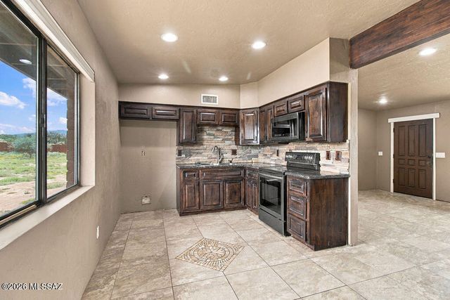 3814 W Turkey Lane, Tucson, AZ 85742