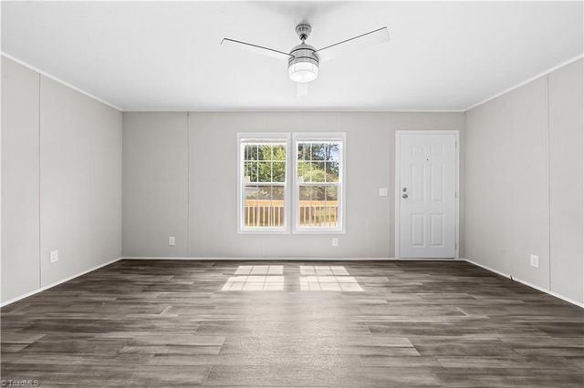 314 Robin Hood Road, Lexington, NC 27292