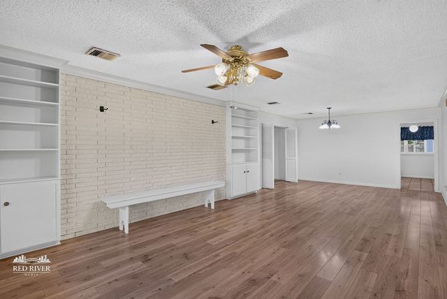 876 River Road, Shreveport, LA 71105