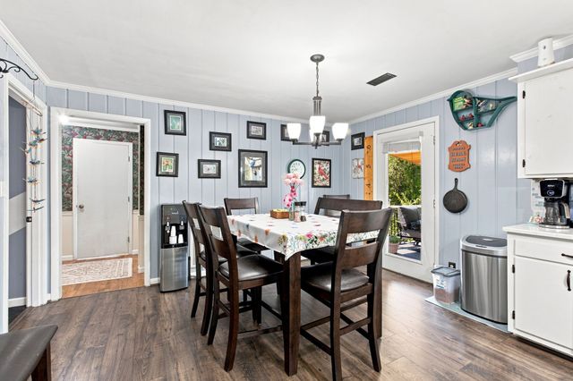 123 Forest Retreat Rd, Hendersonville, TN 37075