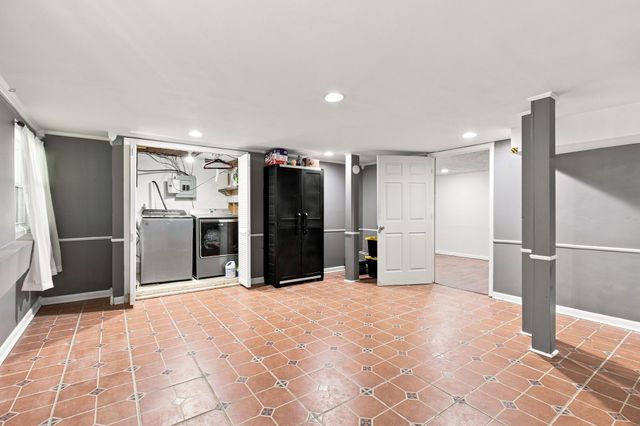 123 Forest Retreat Rd, Hendersonville, TN 37075